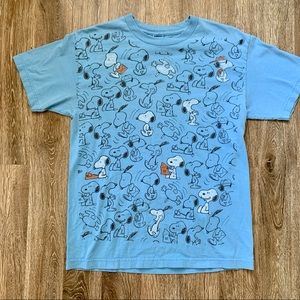 Vintage PEANUTS SNOOPY Tee Size Medium